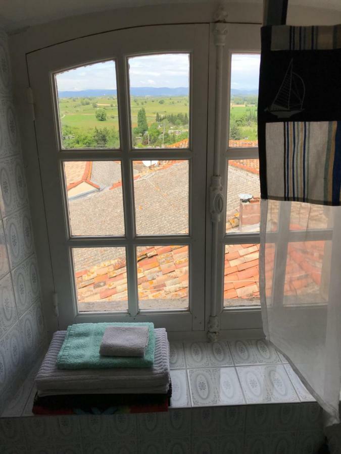 Chez Les Artistes Hotell Servian Eksteriør bilde